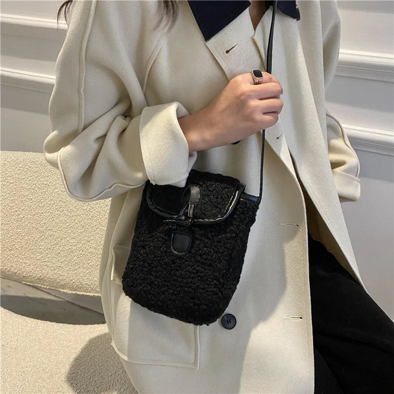 Plush Small Square Crossbody Bag – Women’s Fashion One-Shoulder Small Bag