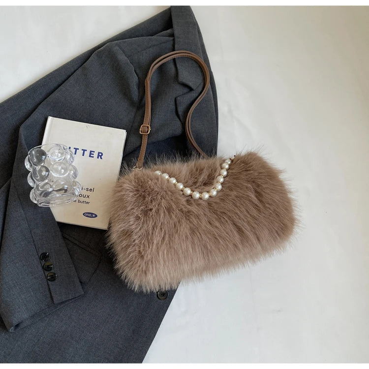 Winter Plush Pearl Chain Handbag – Western-Style Soft Shoulder & Crossbody Bag