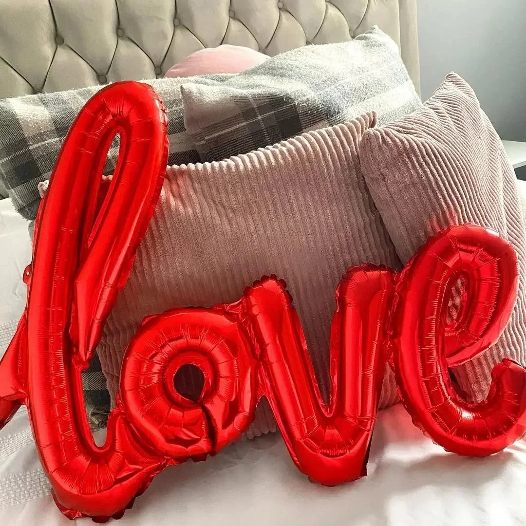 LOVE Letter Foil Balloon Wedding Valentine's Day Anniversary Birthday Party Decoration Photo Props Air Globos Supplie