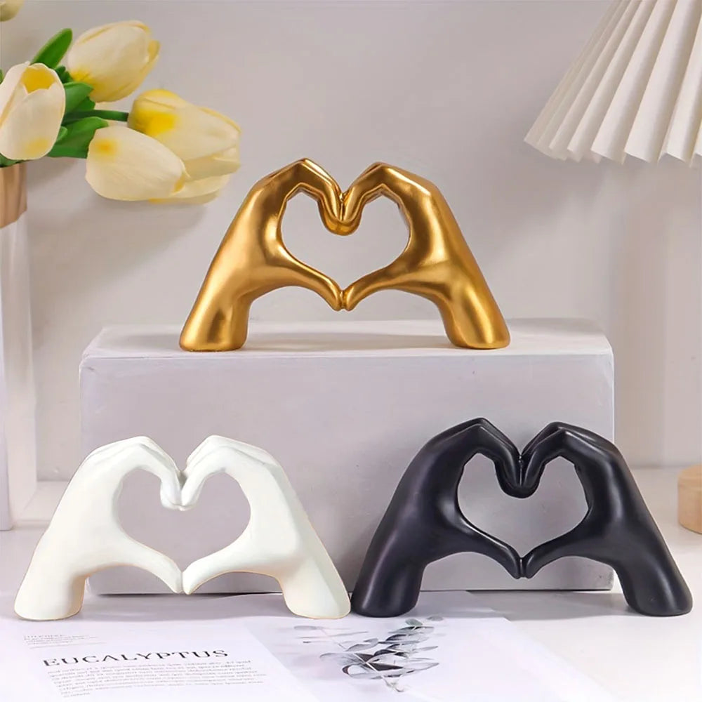 Resin Love Gesture Statues – Desktop Sculptures for Nordic Luxury Home & Office Decor
