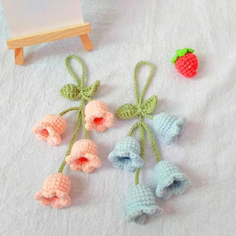 Crochet Flower Plant Keychain – Artificial Knitted Flower Hanging Decoration for Weddings, Gifts, and Car Pendants
