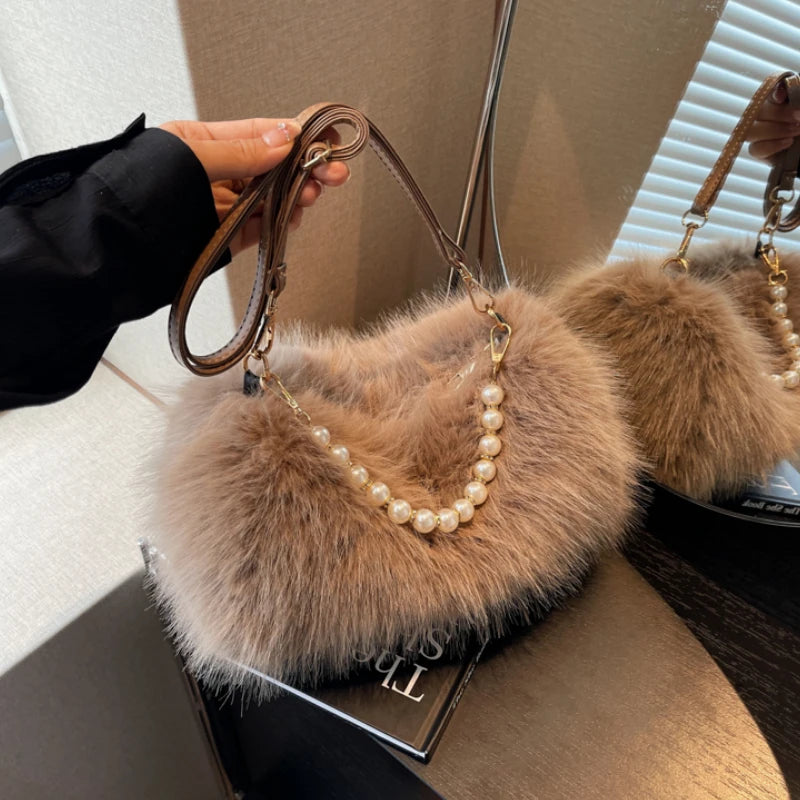 Winter Plush Pearl Chain Handbag – Western-Style Soft Shoulder & Crossbody Bag