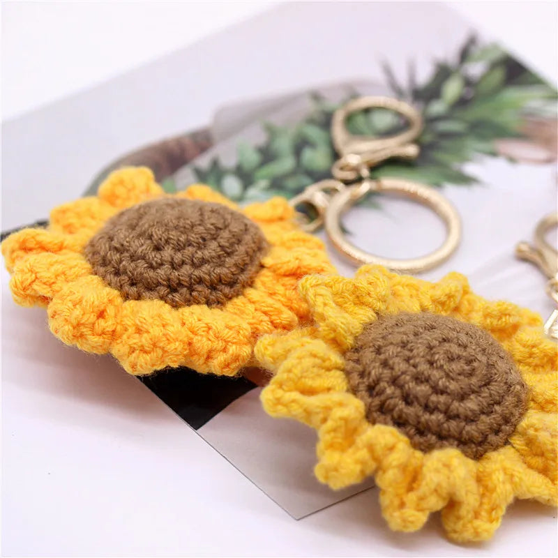 Handmade Knitted Sunflower Keychain – Cute Crocheted Flower Pendant for Women and Girls