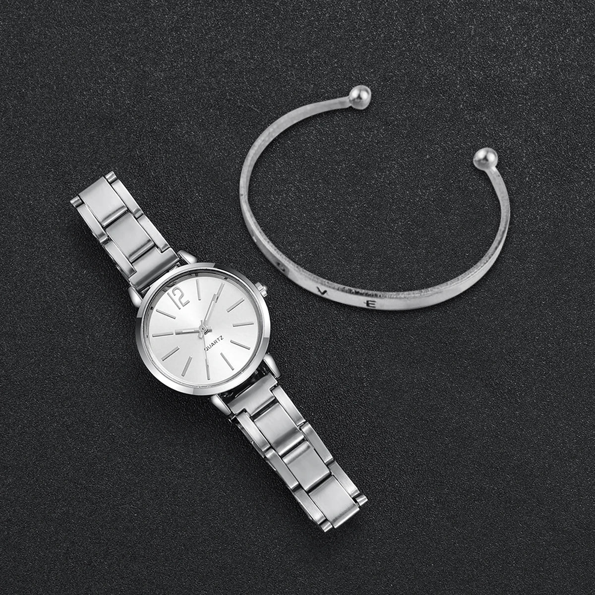 Elegant Women’s Quartz Watch & Love Bracelet Set – Casual Steel Strap 2PCs for a Sophisticated Style