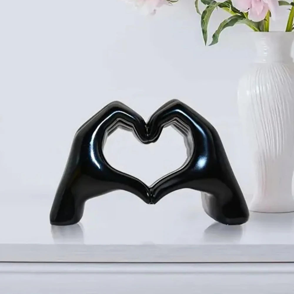 Resin Love Gesture Statues – Desktop Sculptures for Nordic Luxury Home & Office Decor