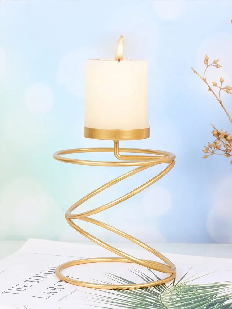 Luxury Golden Metal Candle Holders – Elegant Wedding and Home Decor Candlesticks