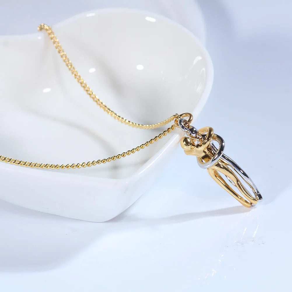 Romantic Hug Necklace for Couples – Unisex Heart Pendant Choker, Perfect Valentine’s Day Gift