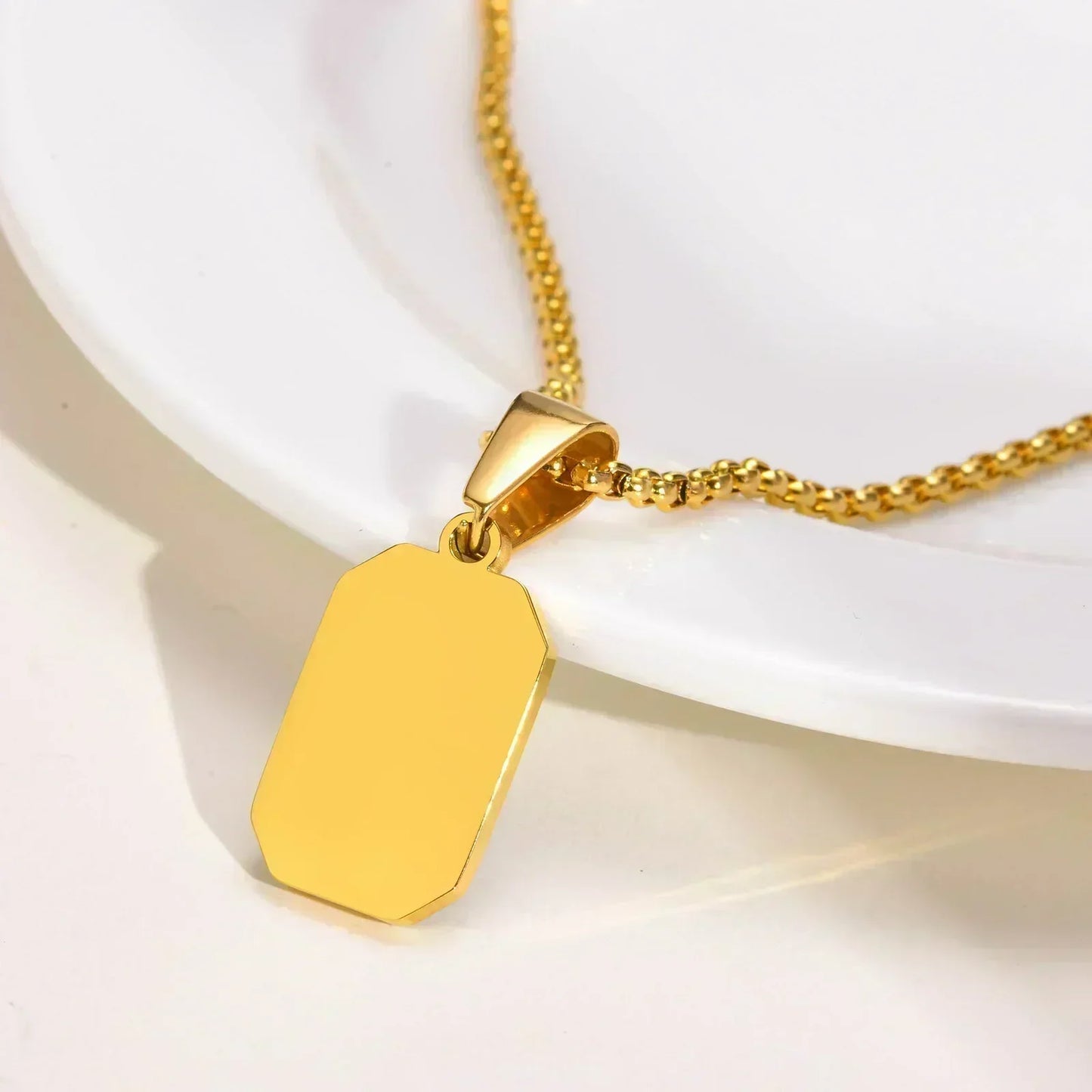 Gold Geometric Square Necklace for Men – Black Enamel Rectangle Pendant Stainless Steel Chain