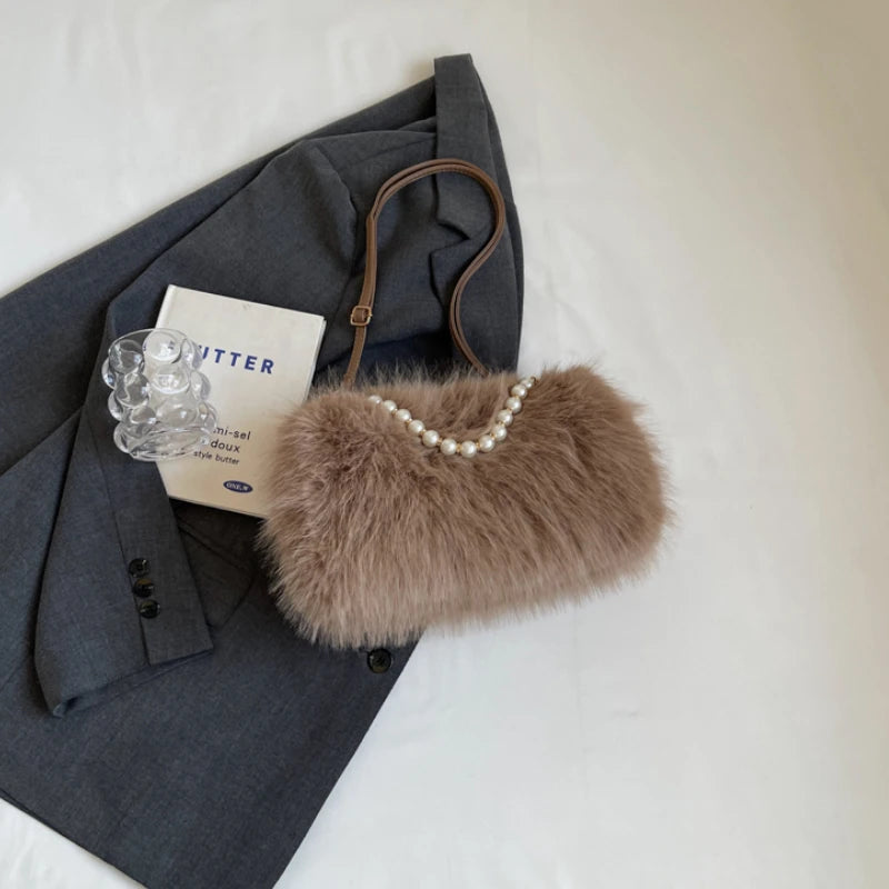 Winter Plush Pearl Chain Handbag – Western-Style Soft Shoulder & Crossbody Bag