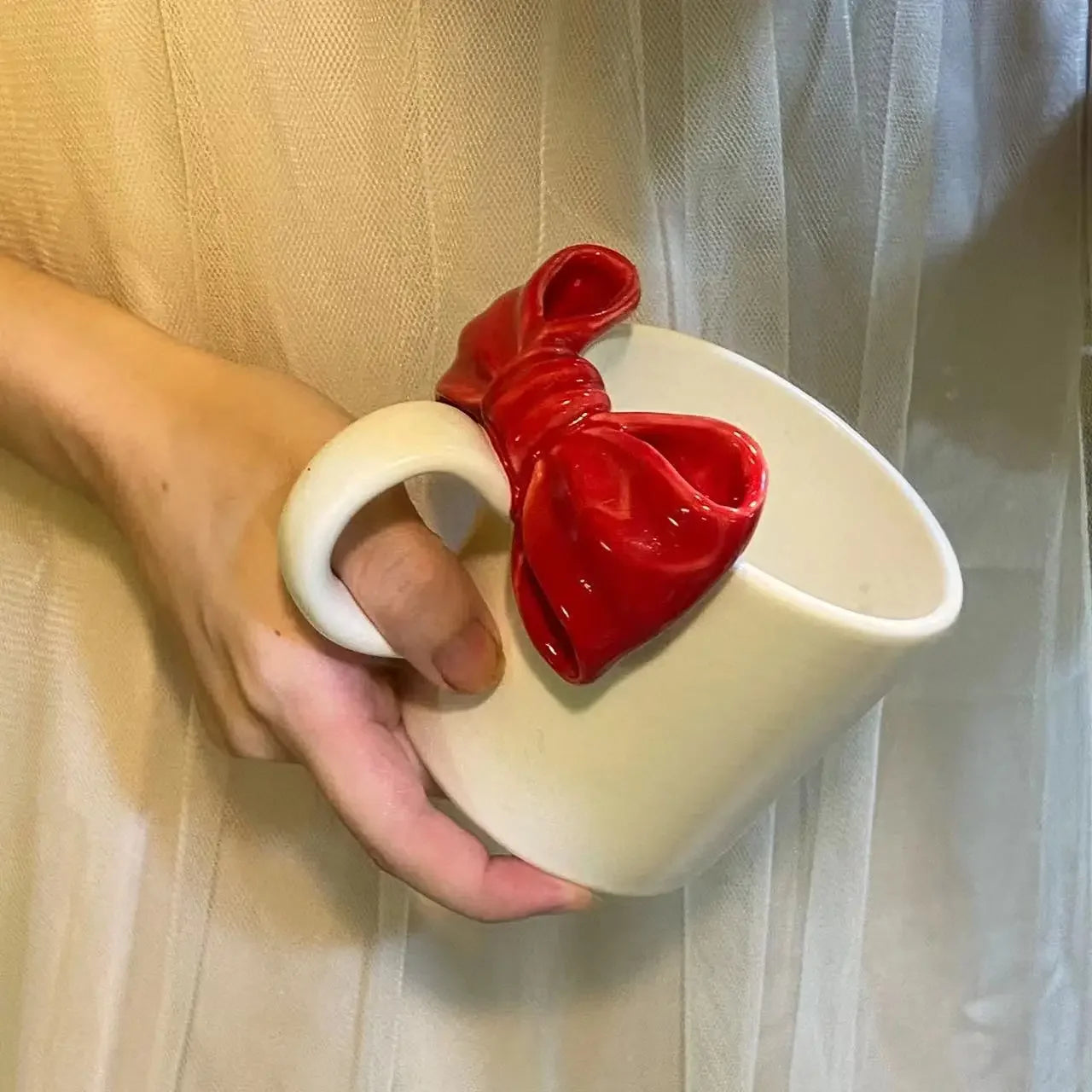 Nordic Bow Tie Ceramic Mug with Large Handle – Perfect Valentine’s Gift for Coffee & Juice Lovers