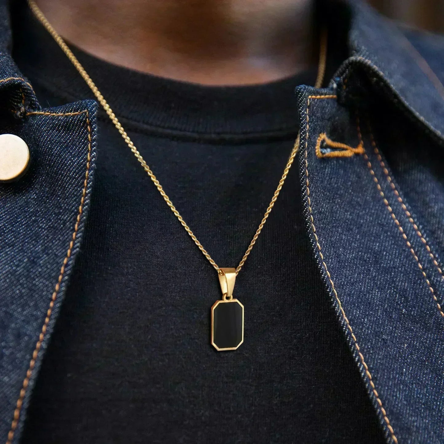 Gold Geometric Square Necklace for Men – Black Enamel Rectangle Pendant Stainless Steel Chain