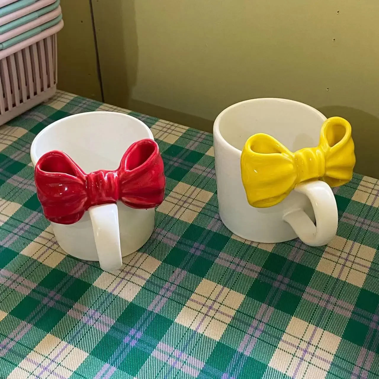 Nordic Bow Tie Ceramic Mug with Large Handle – Perfect Valentine’s Gift for Coffee & Juice Lovers