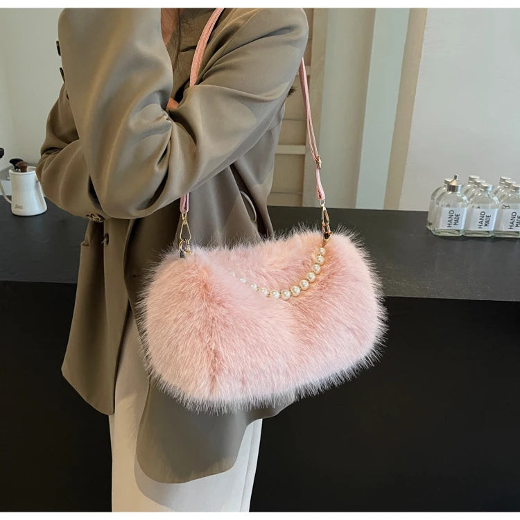 Winter Plush Pearl Chain Handbag – Western-Style Soft Shoulder & Crossbody Bag