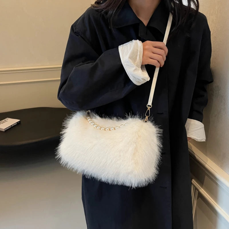 Winter Plush Pearl Chain Handbag – Western-Style Soft Shoulder & Crossbody Bag