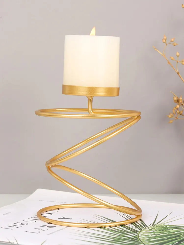 Luxury Golden Metal Candle Holders – Elegant Wedding and Home Decor Candlesticks