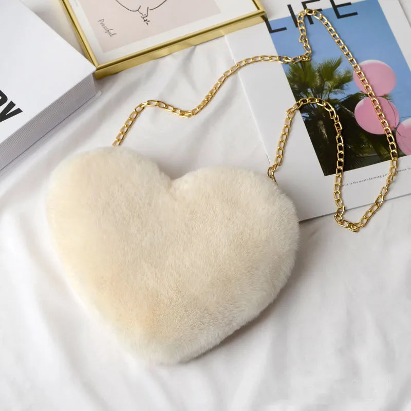 Heart-Shaped Plush Crossbody Bag – Flannel Chain Messenger Bag for Valentine's Day & Birthdays