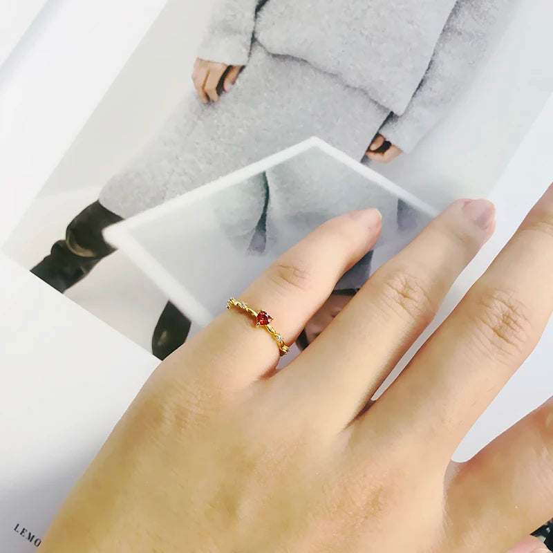 Huitan Exquisite Red Love CZ Engagement Proposal Ring – Thin Band Aesthetic Jewelry for Women