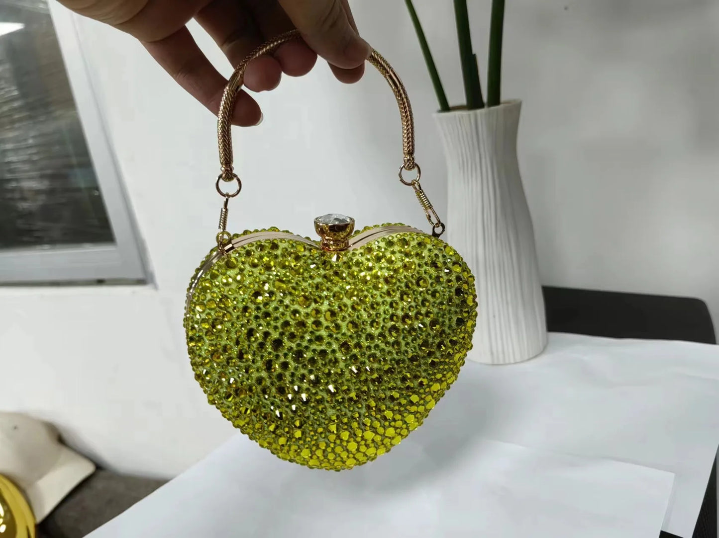 Luxury Heart-Shaped Crystal Clutch Purse – Rhinestone Evening Wedding Party Mini Handbag with Chain Handle