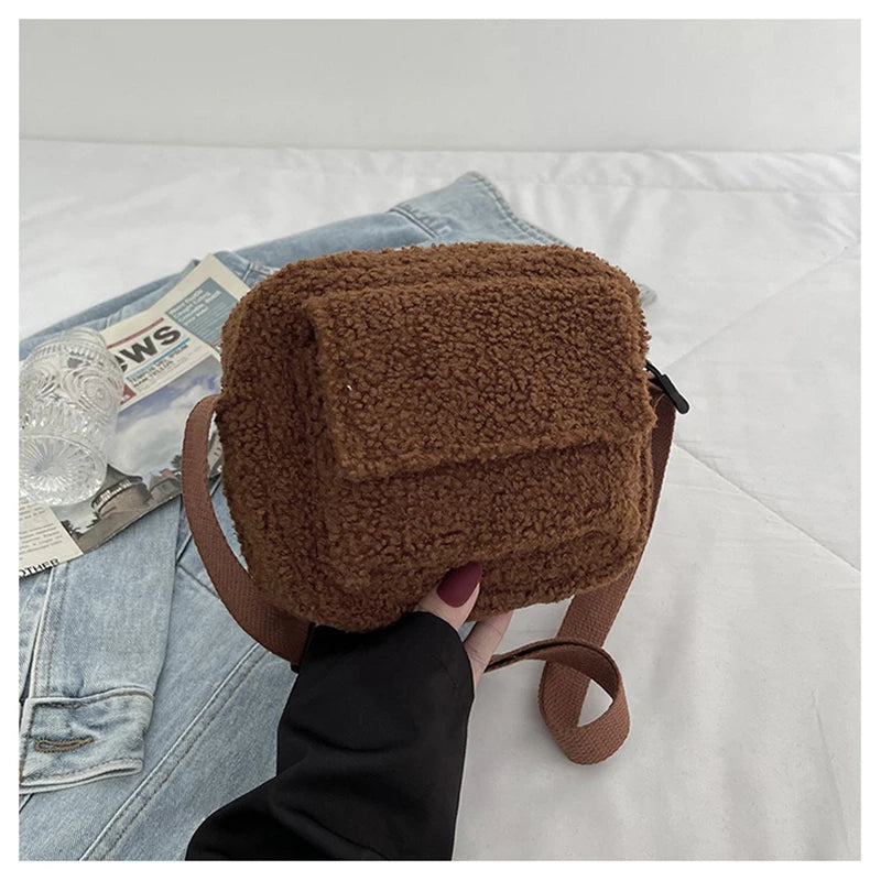 Plush Fabric Shoulder Crossbody Bag – Small Fashion Lamb Wool Fluffy Winter Handbag