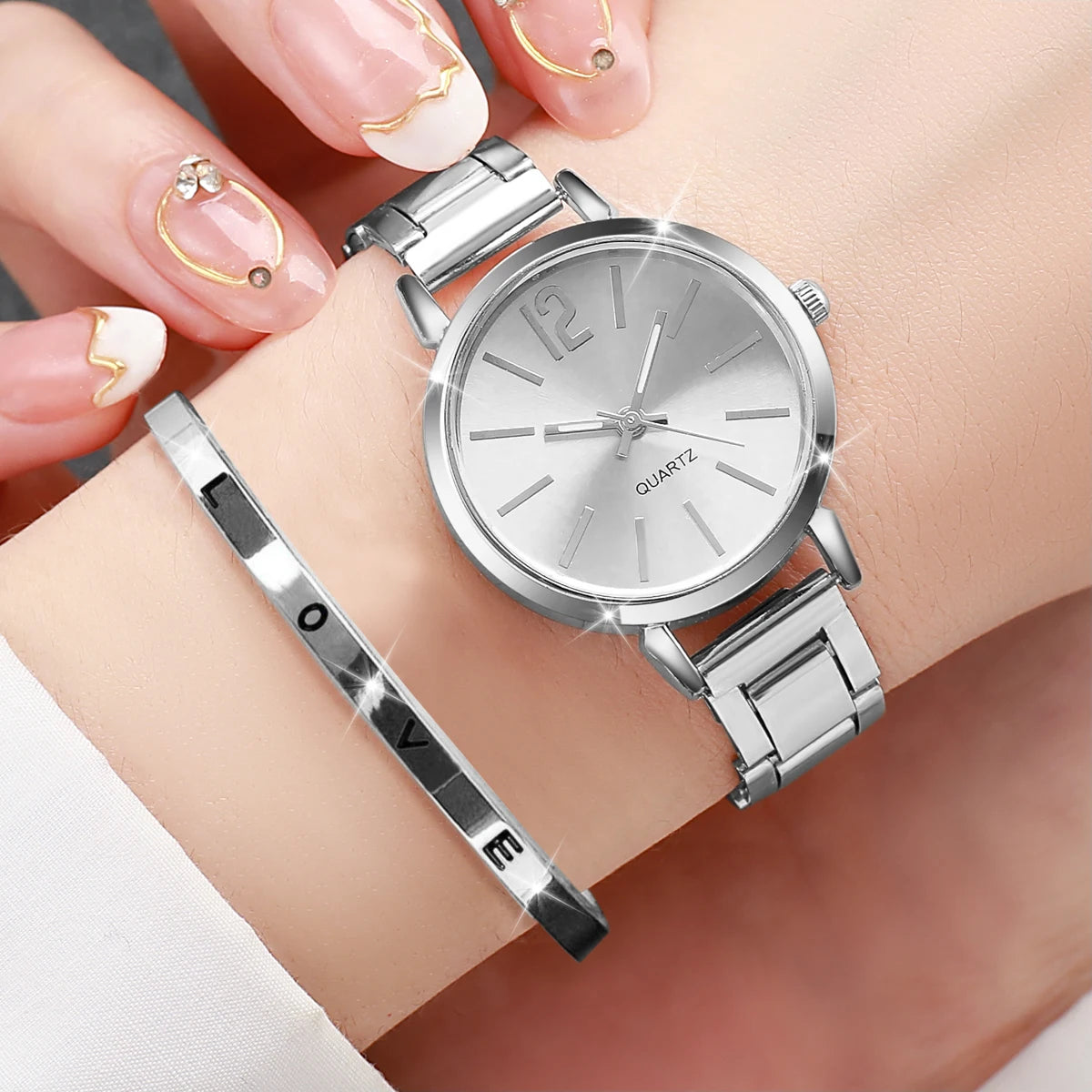 Elegant Women’s Quartz Watch & Love Bracelet Set – Casual Steel Strap 2PCs for a Sophisticated Style