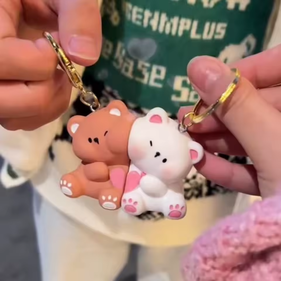 Magnetic Couple Bear Keychain – Cute Cartoon Pendant for Valentine’s Day, Couples & Friends Gift