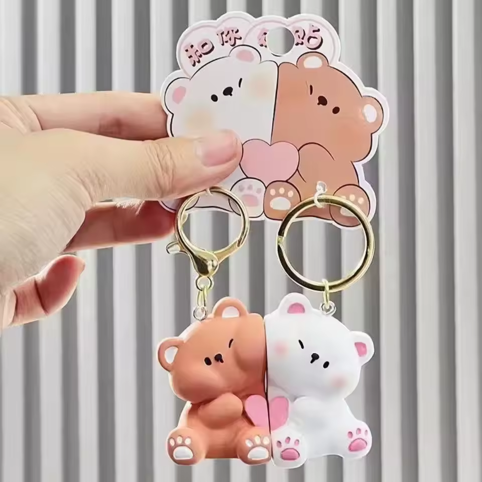 Magnetic Couple Bear Keychain – Cute Cartoon Pendant for Valentine’s Day, Couples & Friends Gift