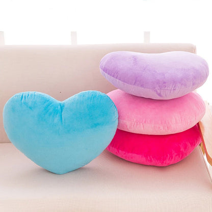 Heart-Shaped Plush Pillow – Soft Love Cushion for Living Room Decor and Valentine’s Day Gifts